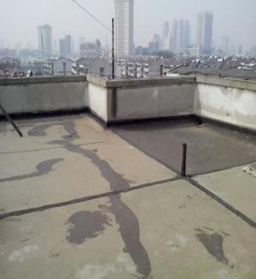 宣城市漏水维修 楼顶漏水是什么原因，楼顶漏水维修方法是什么?